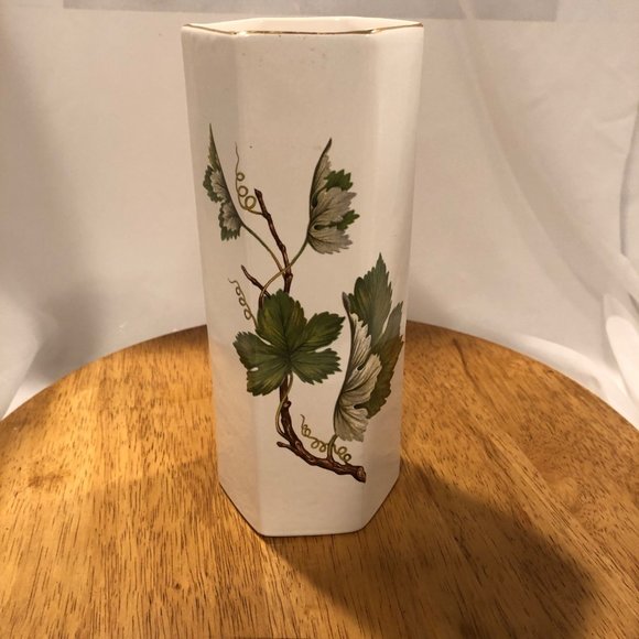Vtg Westfield Art Pottery Staffordshire White with Ivy Vase England - Picture 1 of 4